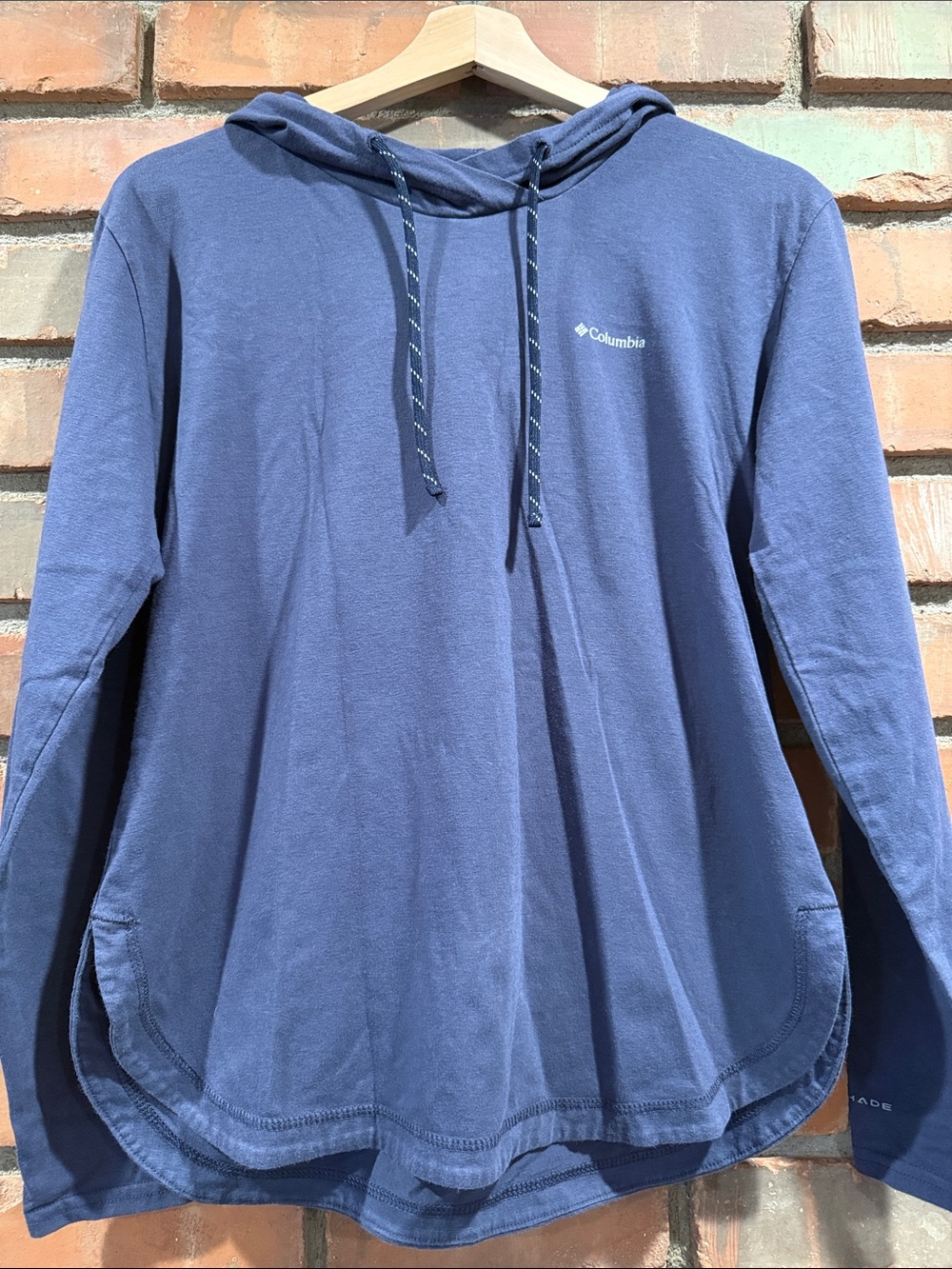 Columbia Navy Blue Hooded Long-Sleeve shirt Omni shade